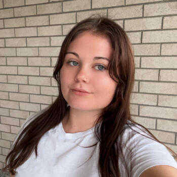 Babysitter Brisbane: Brianna