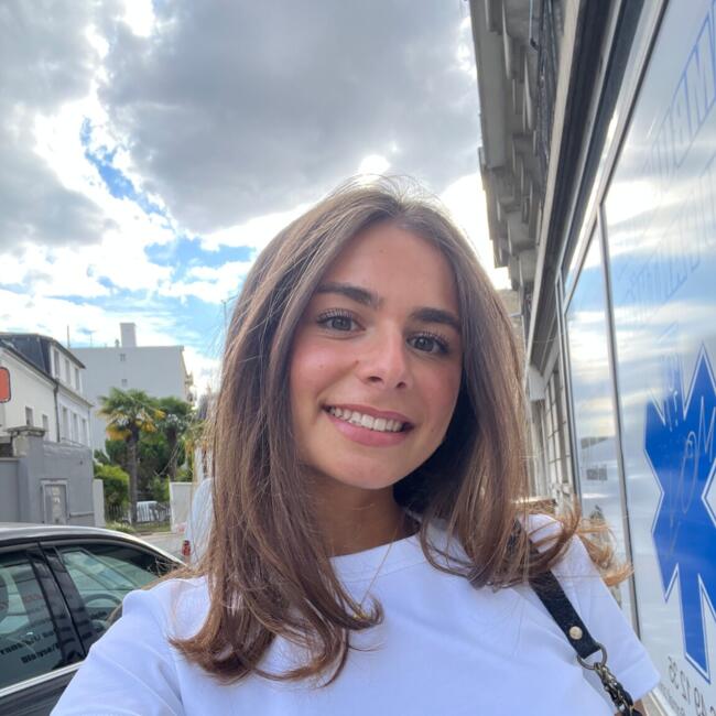 Babysitter in London: Manon