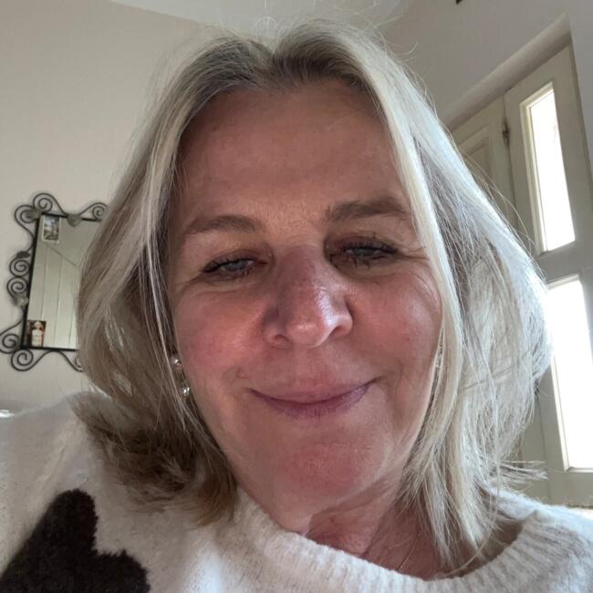 Babysitter a Seravezza: Simona