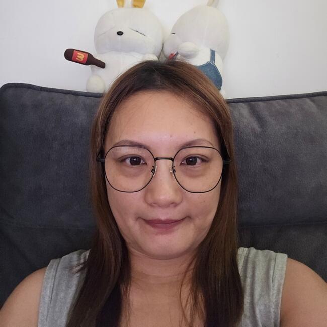 Babysitter in Kai Tak: NIM YAN