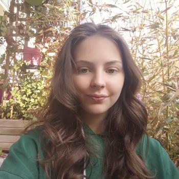 Baby-sitter in Courbevoie: Mathilde