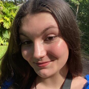 Babysitter Fontenay-le-Vicomte: EMMA