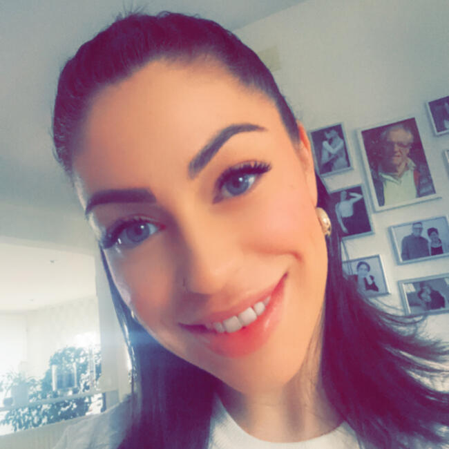 Babysitter a Reinach: Corine Nadina