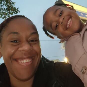 Job de garde d'enfants à Ste-Geneviève-des-Bois: job de garde d'enfants Lucille