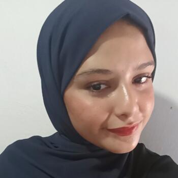 جليسة أطفال الهراويين: Ranya