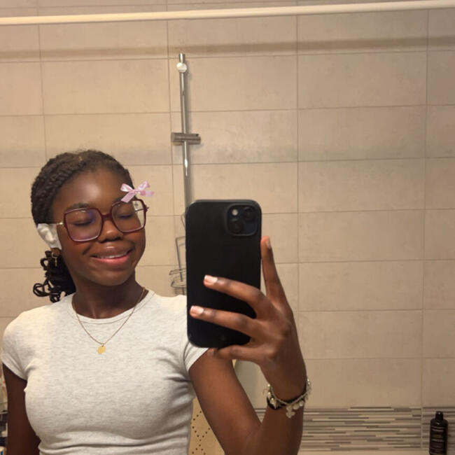 Babysitter in Remicourt: Valentine