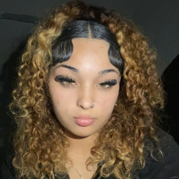 Babysitter in West Palm Beach: Jenai