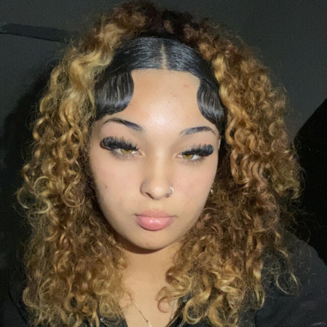 Babysitter in West Palm Beach: Jenai