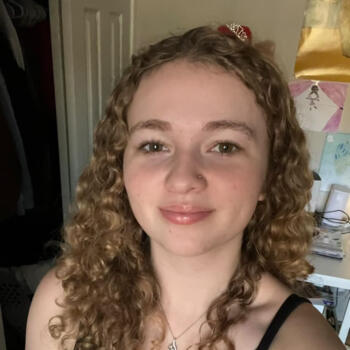 Babysitter in Medford (New Jersey): McKenzie