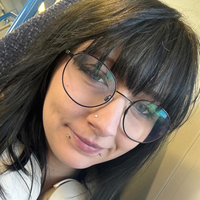 Babysitter in Dunstable: Suzzannah