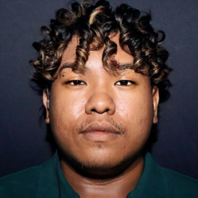 Babysitter in Singapore Island: Hilman