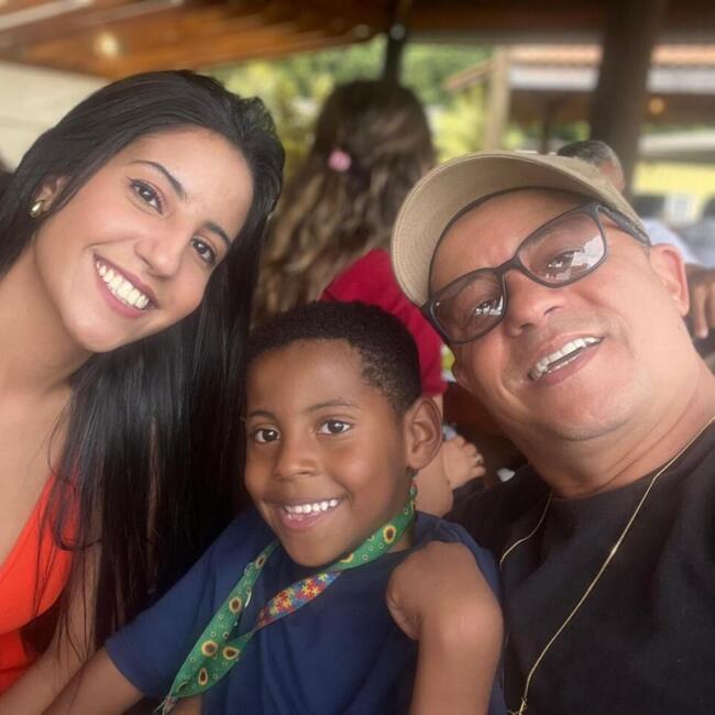 Emprego de babá em Cotia: Anny