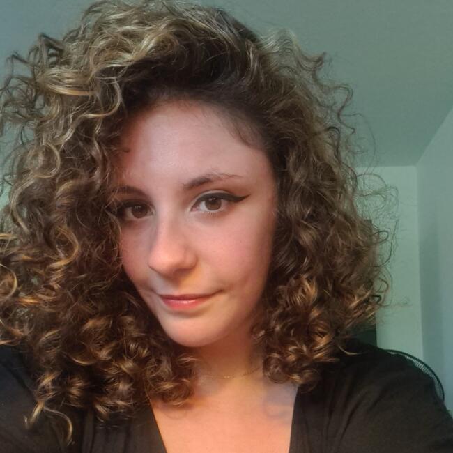 Babysitter in Lieusaint: Jade