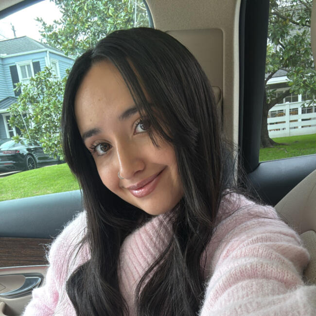 Babysitter in Katy: Agos