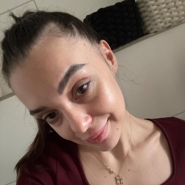 Babysitter a Neuhausen: Xheni