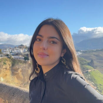 Babysitter a Genova: Lucía