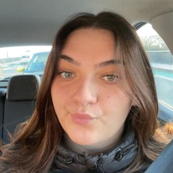 Babysitter Charmes-sur-Rhône: Alessia