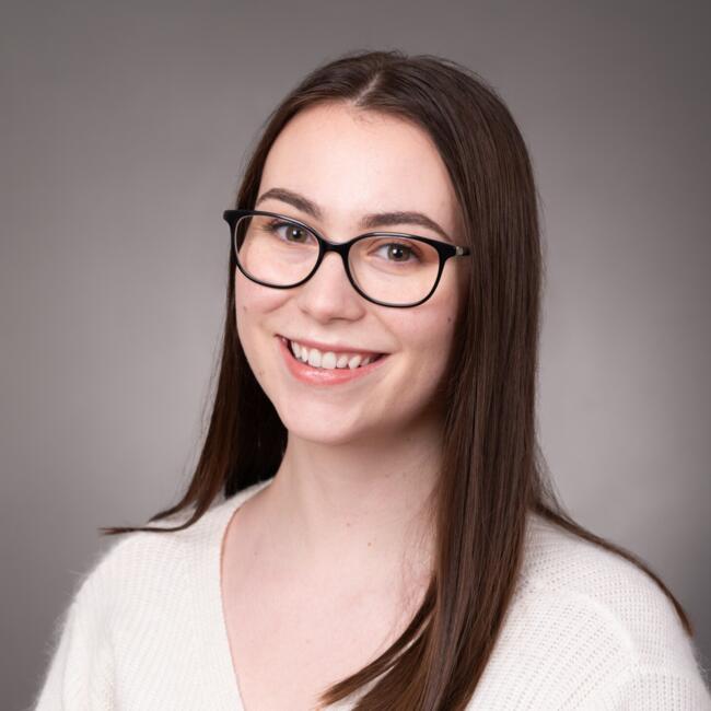 Babysitter in Dunedin: Summer