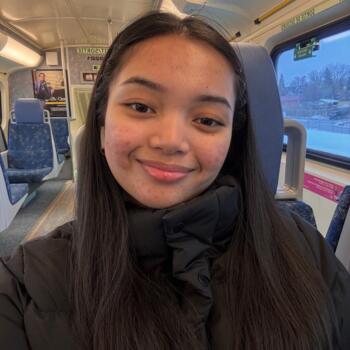 Babysitter in Scarborough Junction: Divine