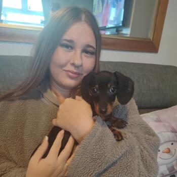 Babysitter in Pontypool: Rihanna