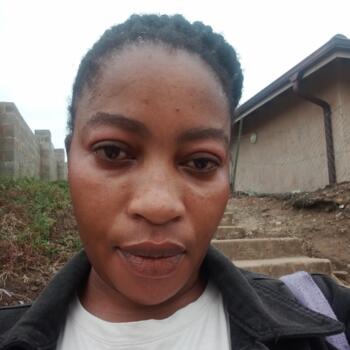 Nanny in KwaMashu: Khululiwe