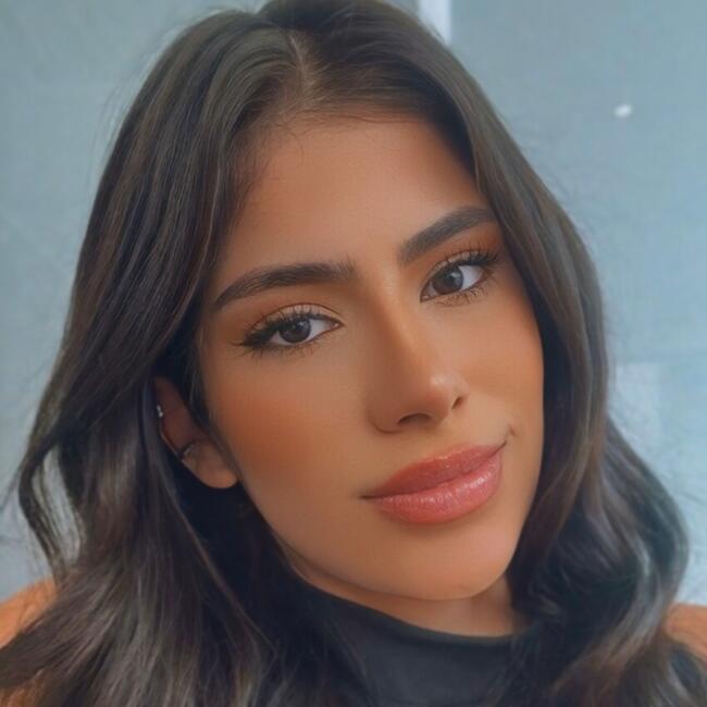 Babysitter in Maringá: Barbara