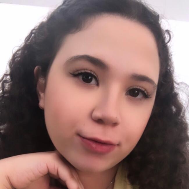 Niñera en Mitras Poniente: Melani Flores