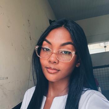 Babysitter in São Luís: Niely