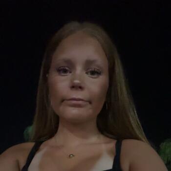 Babysitter Hjärup: Nora