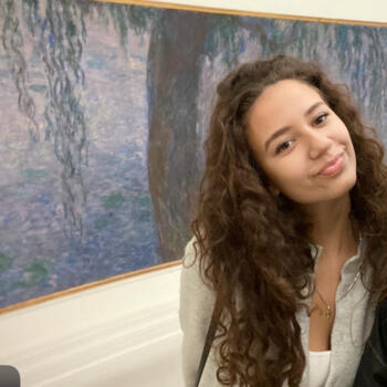 Babysitter in Savigny-sur-Orge: Mila