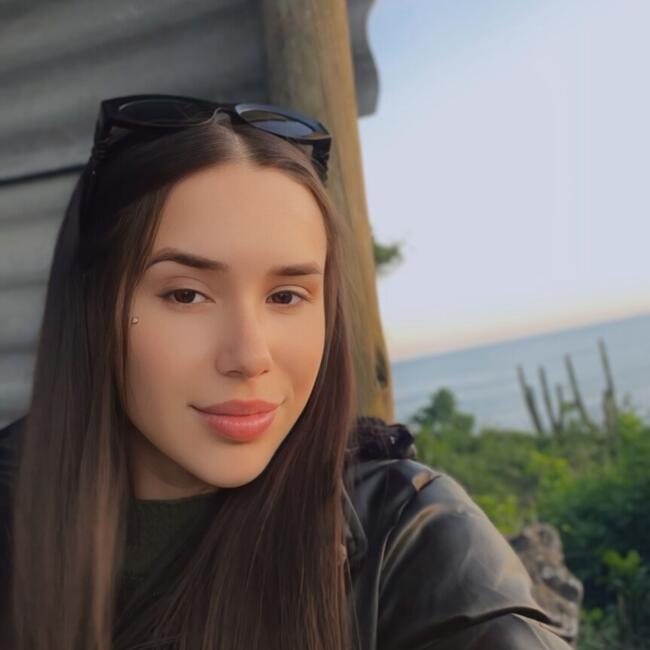 Niñera en Florianópolis: Jessica