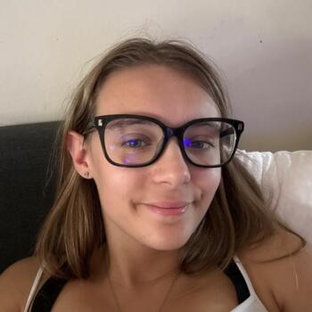 Babysitter in Overijse: Stephanie