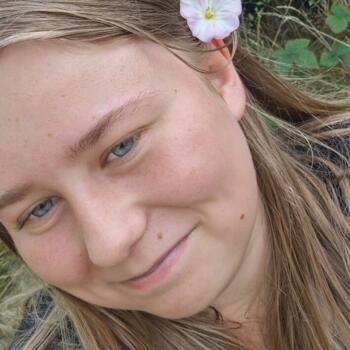 Babysitter in Derby: Anna-louise