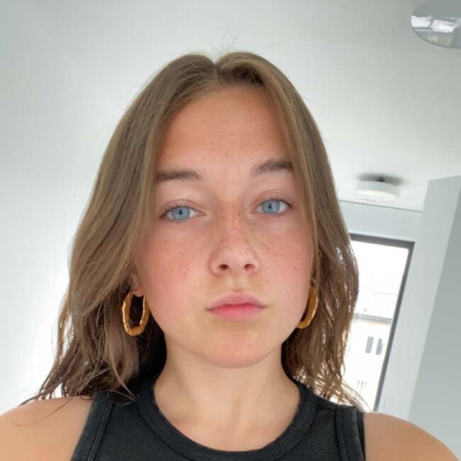 Babysitter in Mechelen: Lola