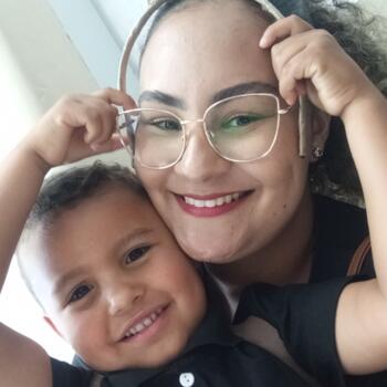 Emprego de babá em Irecê: emprego de babá Daniele