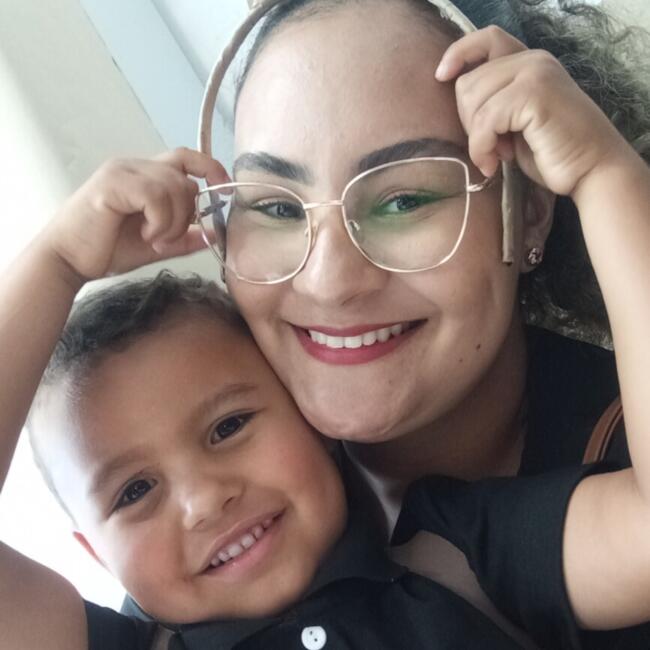 Emprego de babá em Irecê: Daniele