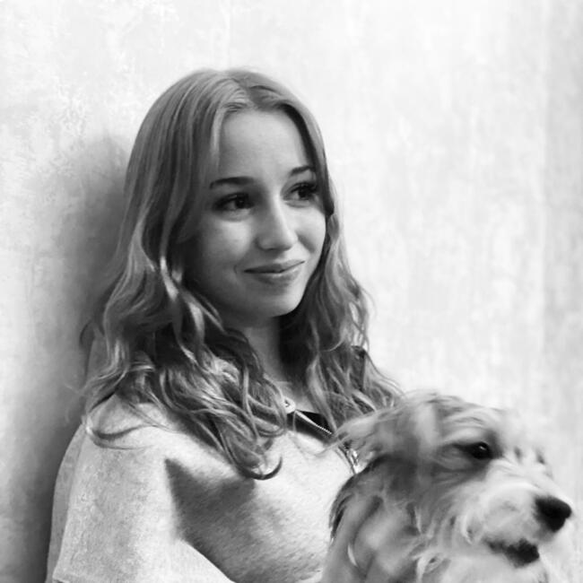 Baby-sitter in Nanterre: Nina