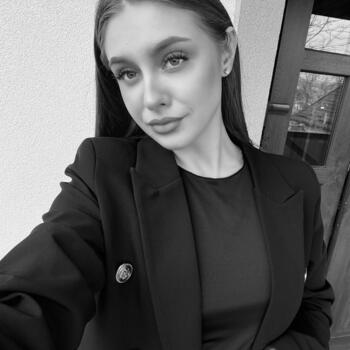 Babysitter in Durleşti: Dana