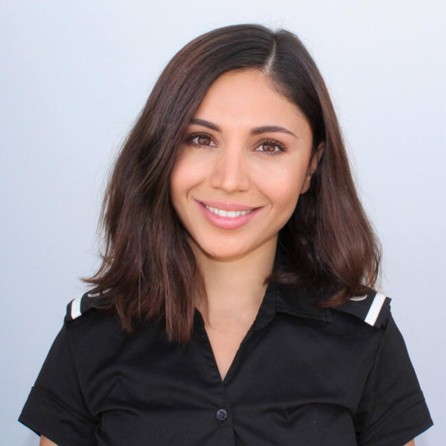 Babysitter em Ribamar: Neda