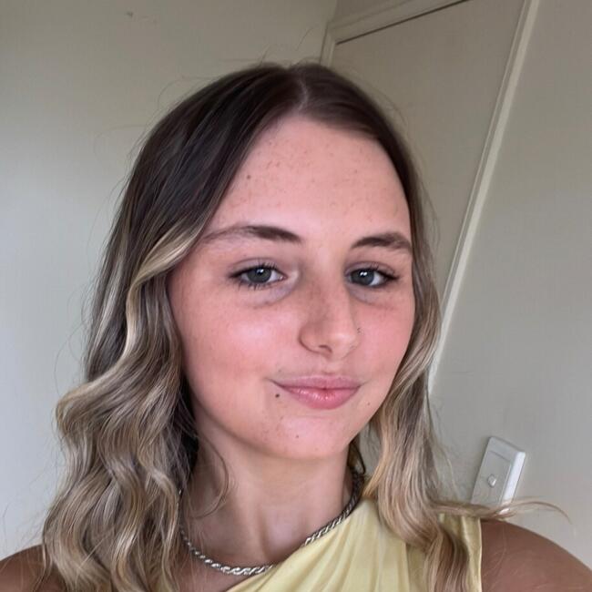 Babysitter in Gold Coast: Alyssa