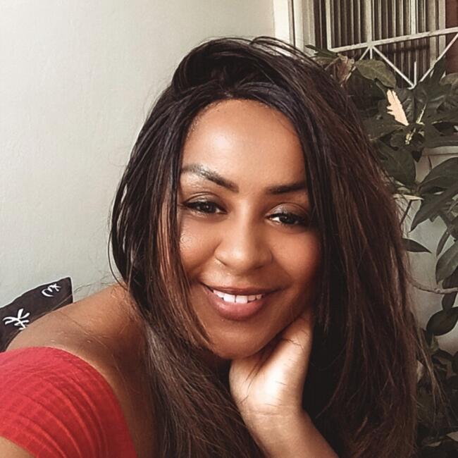 Babysitter in São Gonçalo (São Gonçalo): Mara