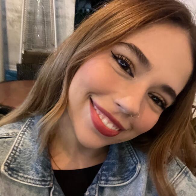 Babysitter in San Rafael: Sophia