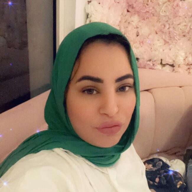 Babysitter in Cannes: Meriem