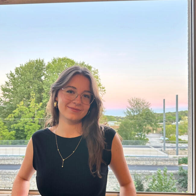 Babysitter in Le Crès: Nine