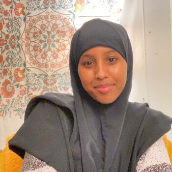 Babysitter in Anchorage: Nasteho