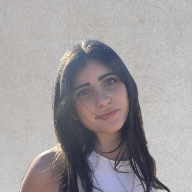 Babysitter in Fréjus: Lya