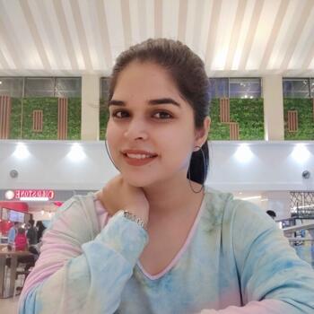 कोलकाता में बेबीसिटिंग की नौकरी: बेबीसिटिंग से जुड़े काम Monica