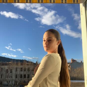 Nanny in Argentona: Laura