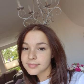 Oppas Lelystad: Esra