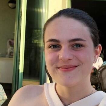 Babysitter in Verzé: Lou